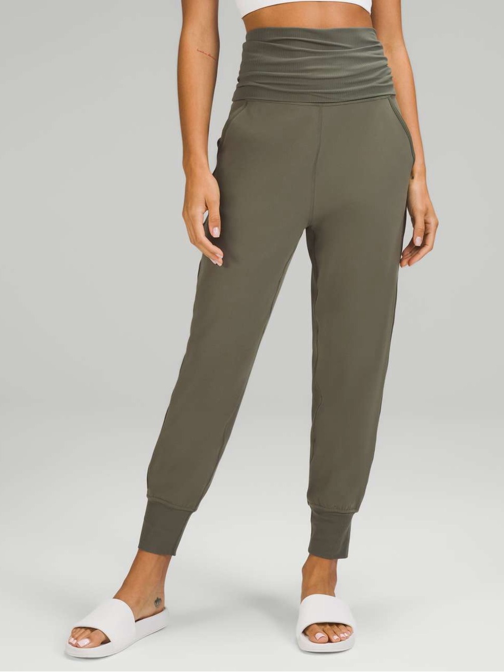 lululemon athletica Olive Fold-Over Waist Joggers size 6 medium